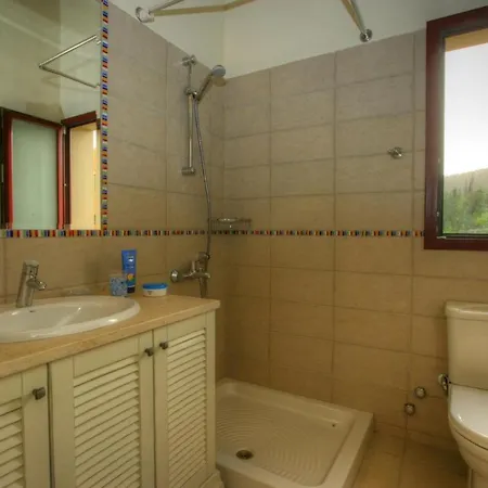 Sleeps 4 Pool Air Con Wifi Willa Fiskardo