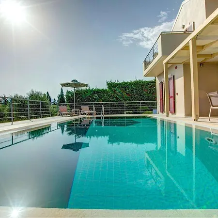 Sleeps 4 Pool Air Con Wifi Willa Fiskardo