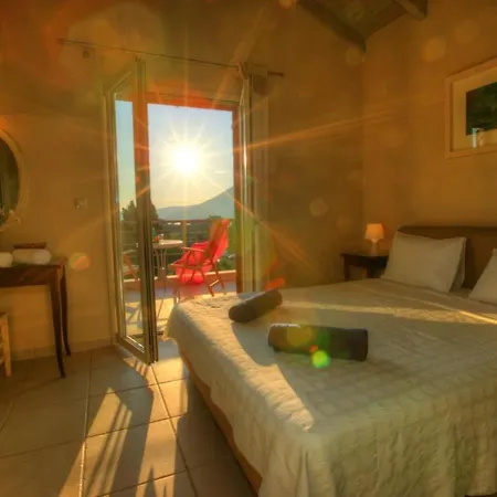 Sleeps 4 Pool Air Con Wifi Willa *