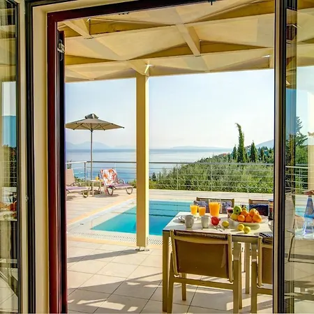 Sleeps 4 Pool Air Con Wifi Fiskardo