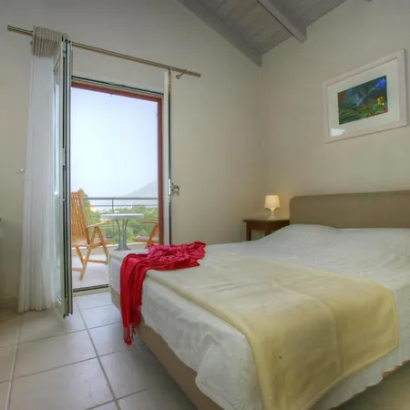 Sleeps 4 Pool Air Con Wifi Willa *