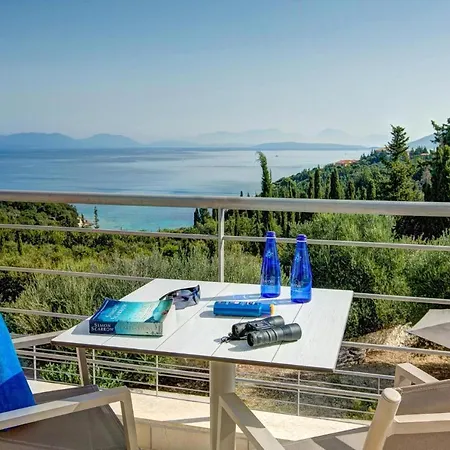 Sleeps 4 Pool Air Con Wifi Willa *